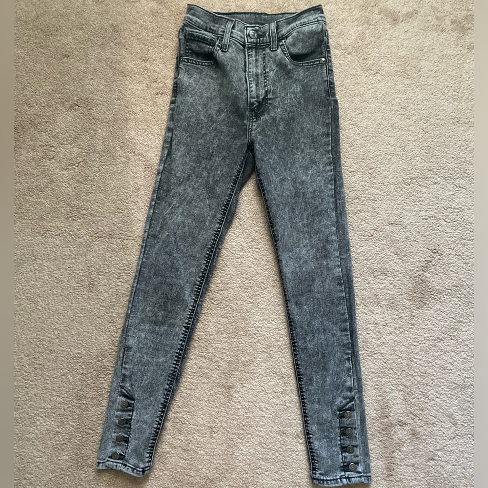 Levi's Girls Acid Washed Black Skinny Jeans with Buttons on the Ankle